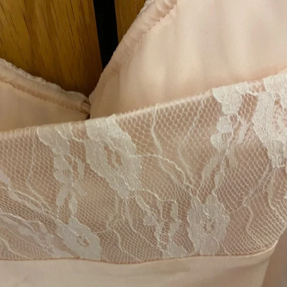 SOLD Pink satin mini dress - Picture 4 of 4